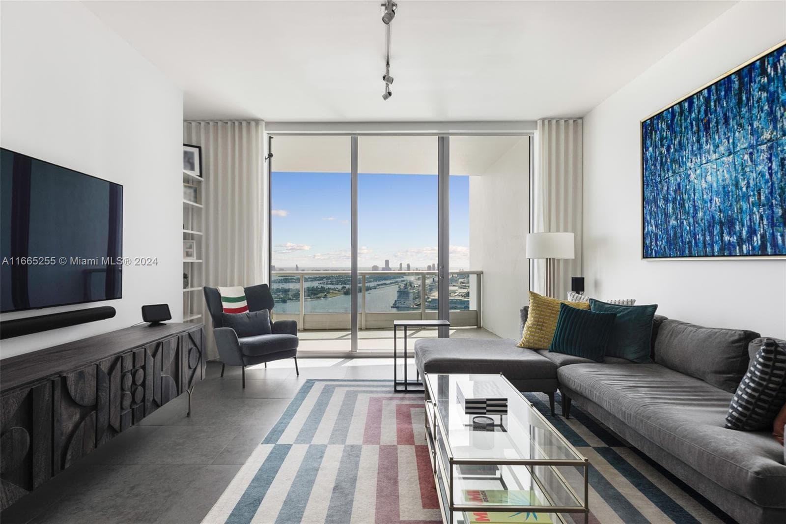 900 Biscayne Bay Unit 3609 condo rented at 900 Biscayne Blvd # 3609, Miami FL 33132