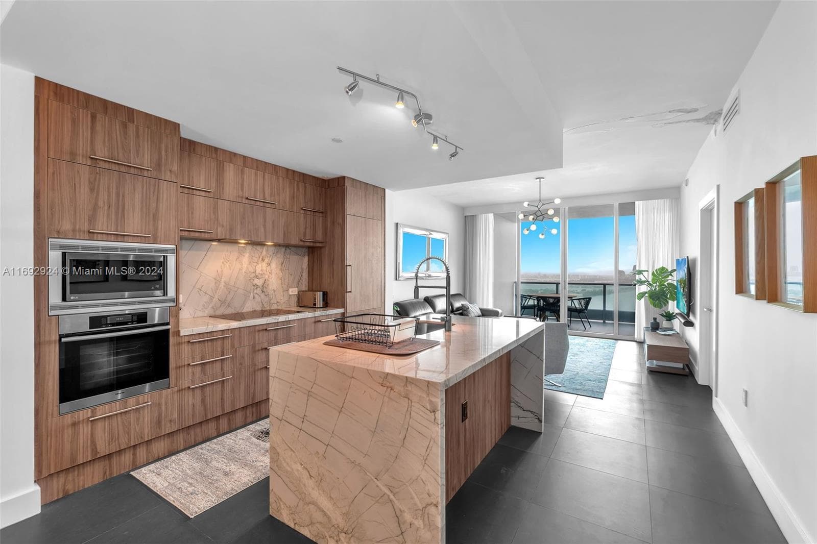 900 Biscayne Bay Unit 3305 condo rented at 900 Biscayne Blvd # 3305, Miami FL 33132