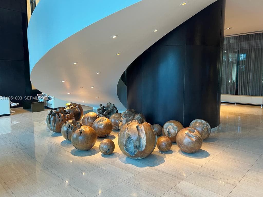 900 Biscayne Bay Unit 3908 condo rented at 900 Biscayne Blvd # 3908, Miami FL 33132