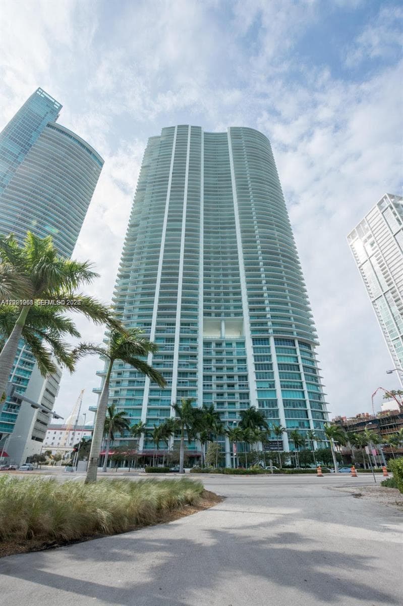 900 Biscayne Bay Unit 2112 condo for sale at 900 Biscayne Blvd # 2112, Miami, FL 33132